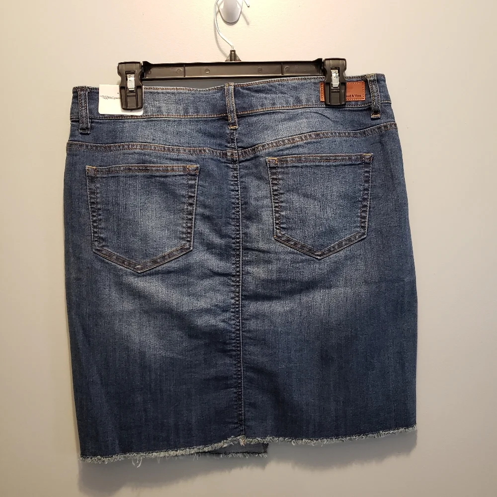 Hollywood & Vine Denim Mini Skirt | Medium Wash | Raw Hem | Revolve NWT!